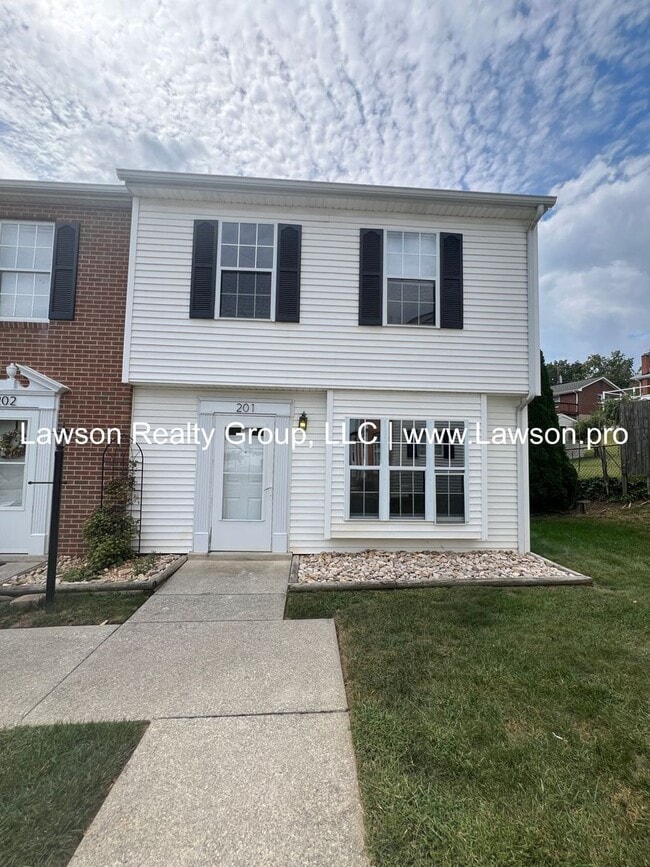Photo - Townhome in Garden City