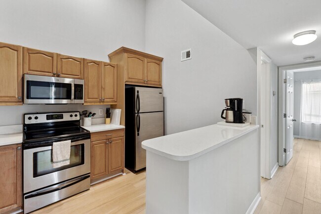 Building Photo - 6271 Chasewood Dr