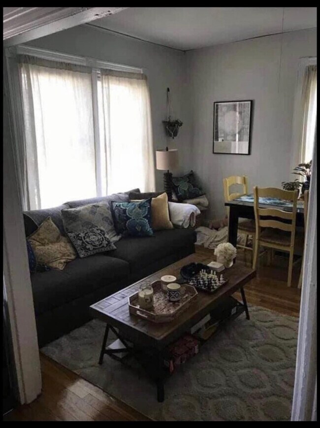 Photo - 101 Hooker St House