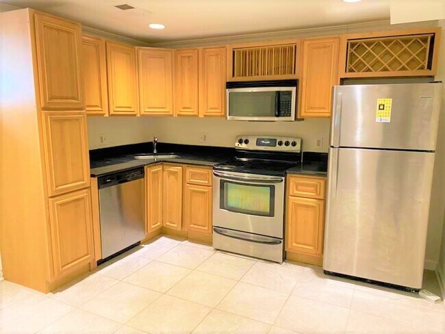 Building Photo - 4915 Nannie Helen Burroughs Ave NE