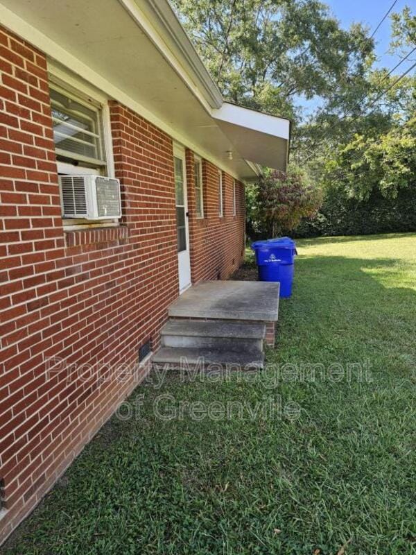 Building Photo - 9 Eisenhower Dr