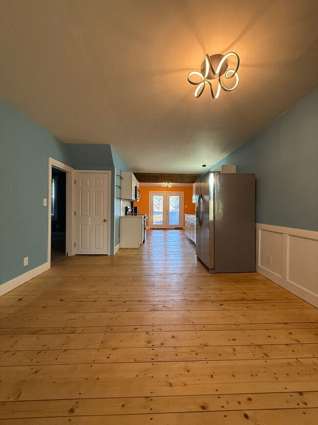 Foto del edificio - 960 Maple St