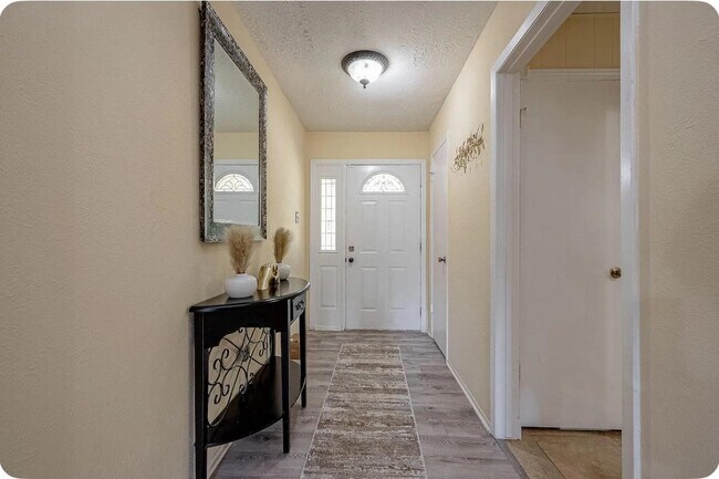 Foto del edificio - 22319 Deville Dr