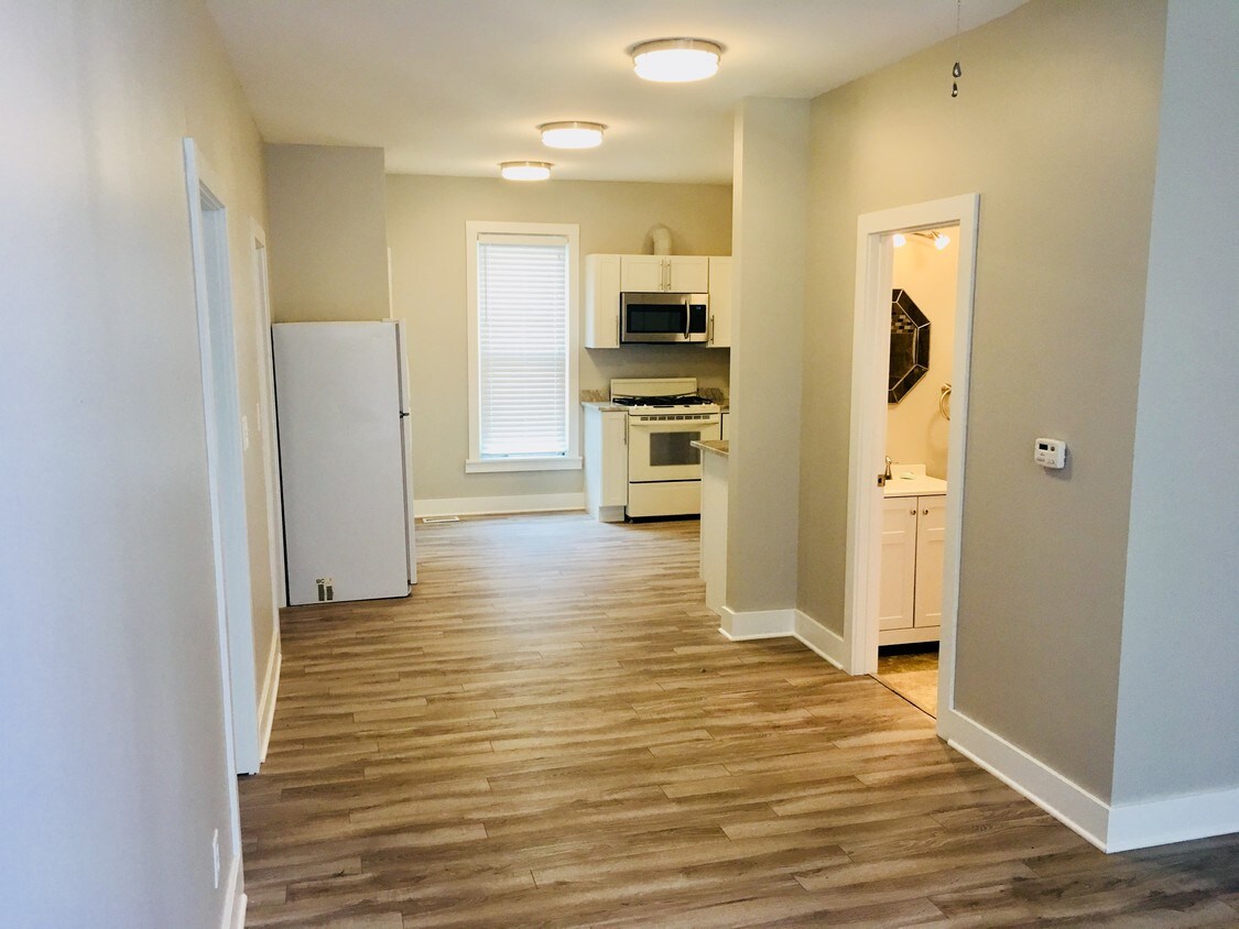 111 Kibbee St, Mount Clemens, MI 48043 Apartments in Mount Clemens