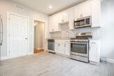 Primary Photo - 50 Green St