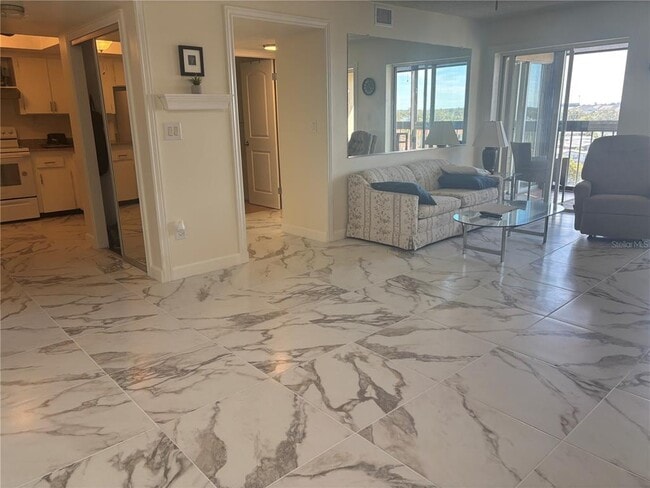 Foto del edificio - 19029 US Hwy 19 N