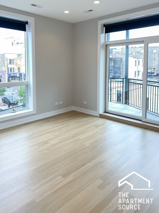 Foto del edificio - 1050 W Cornelia Ave