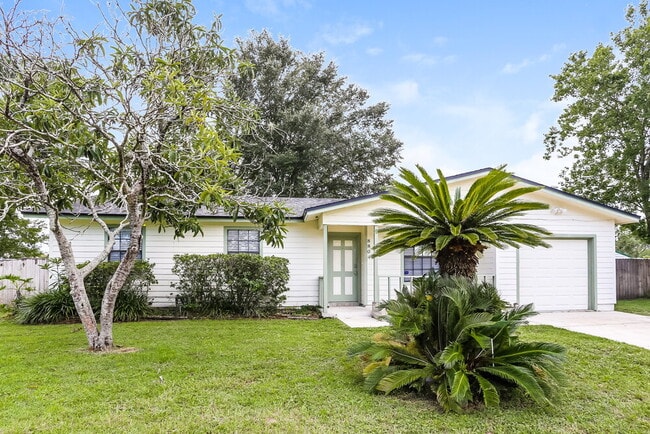 Building Photo - 8804 Falcon Trace Dr S