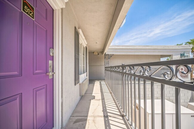 Foto del edificio - 4350 Paradise Rd