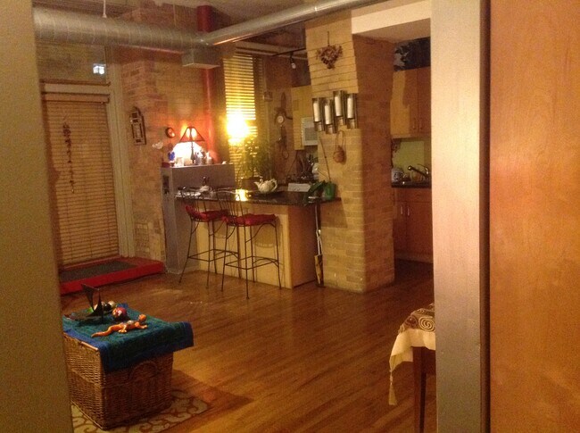 Kitchen Area - 420 S Clinton St