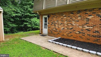 Building Photo - 7255 Moss Ln