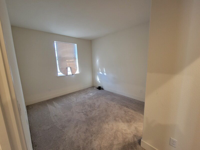 Foto del edificio - 8649 Seawind Wy