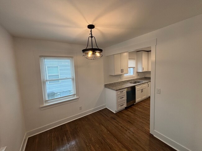 Building Photo - 3742 Anioton Ct