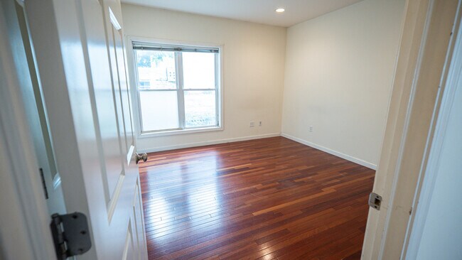 Foto del edificio - 361 Pearl St