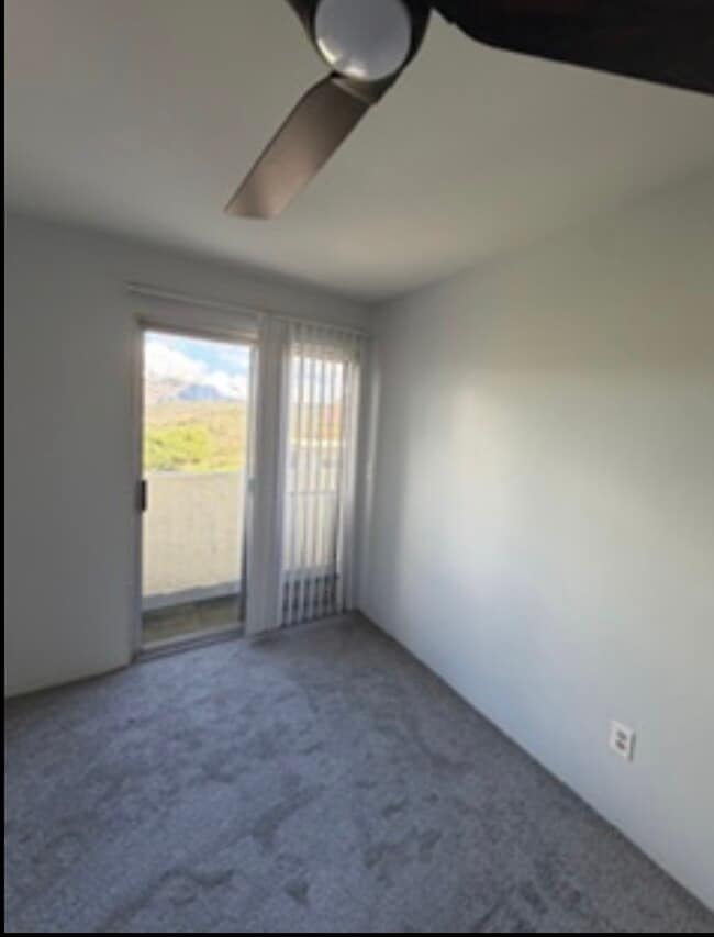 Building Photo - 9507 Petite Ln