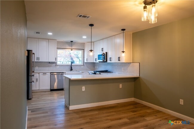 Foto del edificio - 9828 Briar Ridge Dr