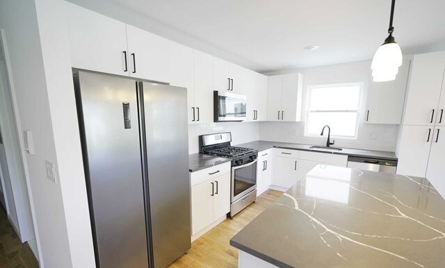 Foto del edificio - 736 Seaport Dr.