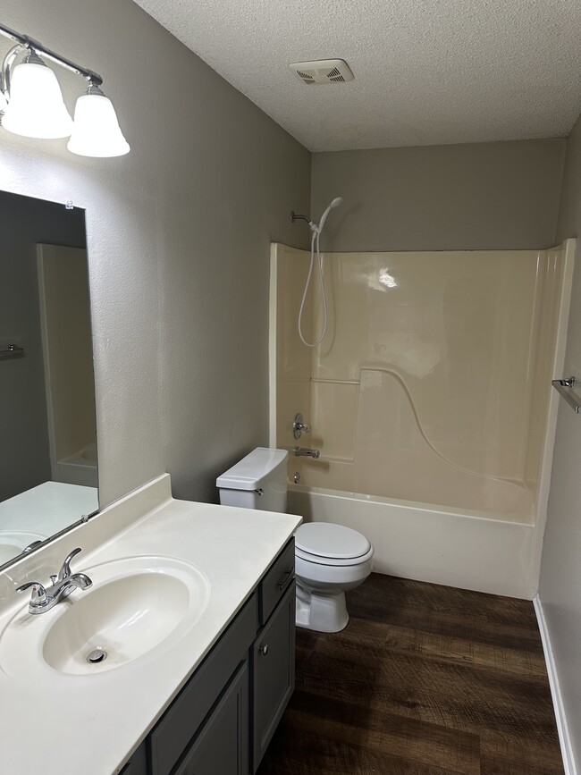 Photo - 1340 Fredonia St Townhome