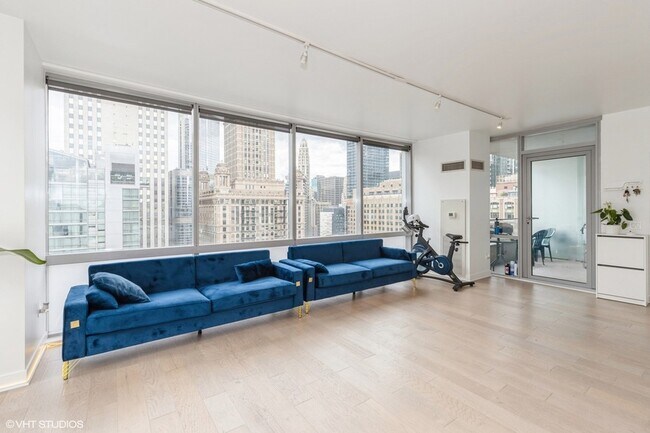 Foto del edificio - 8 E Randolph St