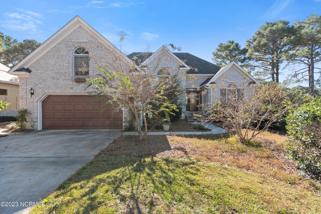 3201 Wild Azalea Way SE, Southport, NC 28461 House Rental in