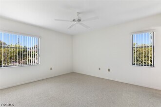 Building Photo - 9305 Lake Park Dr