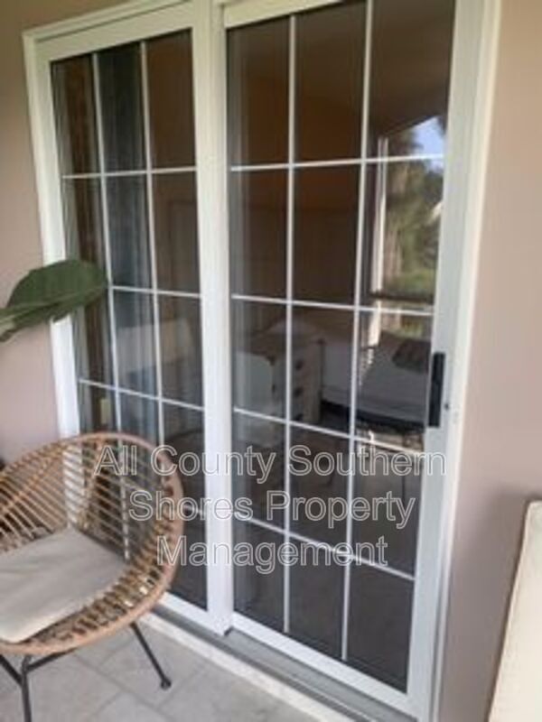 Building Photo - 200 Willow Green Dr