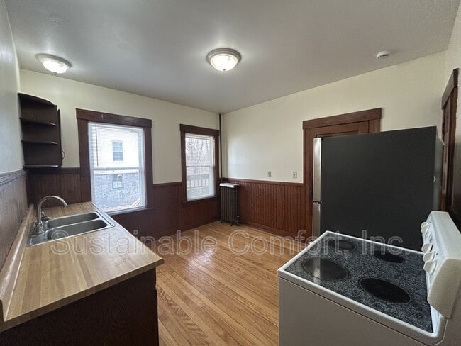 Foto del edificio - 14 Clearview Ave