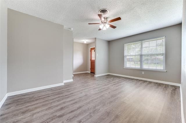 Foto del edificio - 3547 Ridgeoak Way