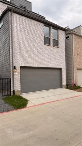 Foto del edificio - 4540 Community Ct