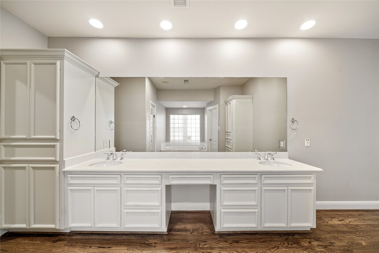 Foto principal - 2304 Albans Rd