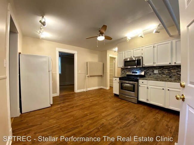 Building Photo - 1124 S Oak Park Ave