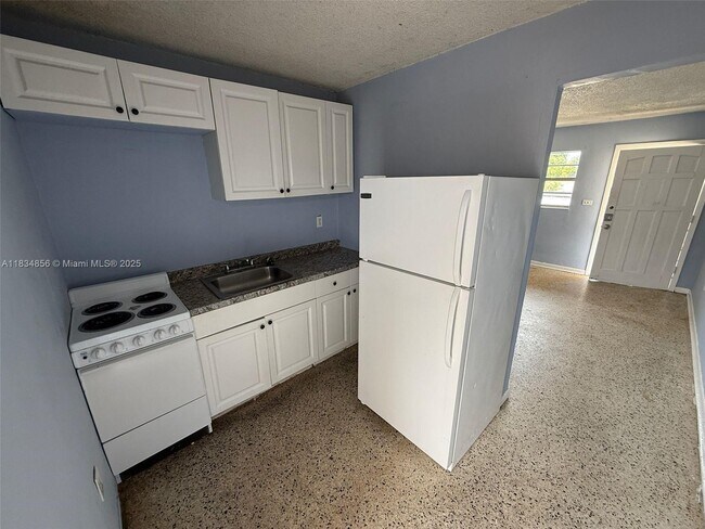 Foto del edificio - 3039 NW 21st Ct