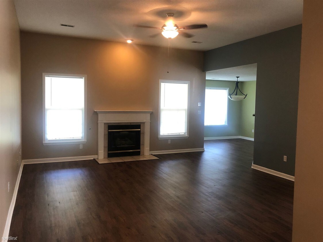 Building Photo - 4 br, 2.5 bath House - 3904 W Oak Dr