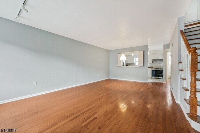 Foto del edificio - 777 Springfield Ave