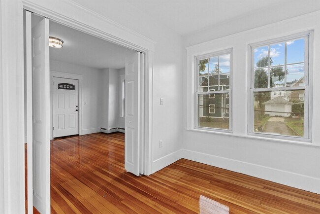Building Photo - 16 Campo Seco St