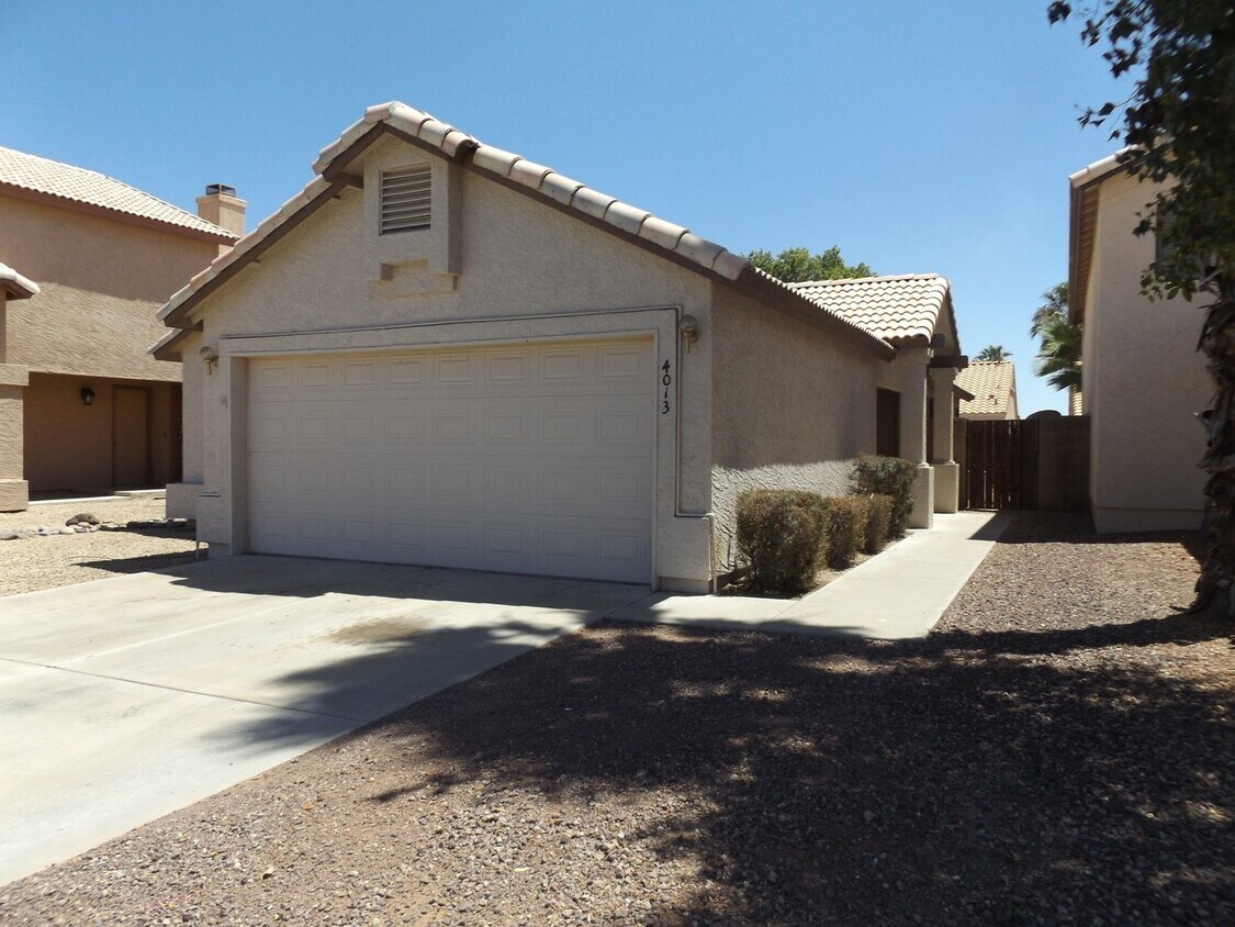AVAILABLE NOW IN AHWATUKEE!!! - AVAILABLE NOW IN AHWATUKEE!!!
