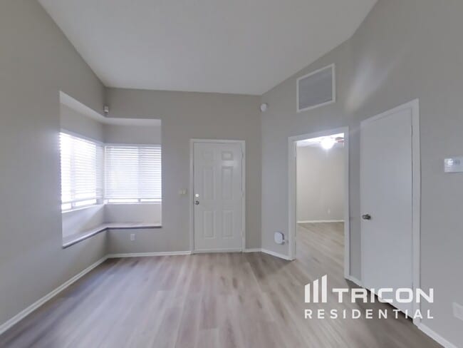 Foto del edificio - 5136 E Evergreen St