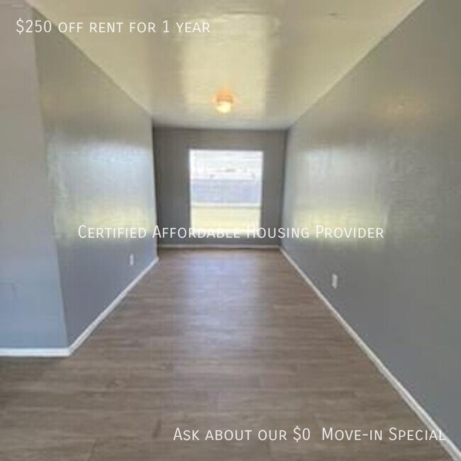 Foto del edificio - 3412 East 17th-