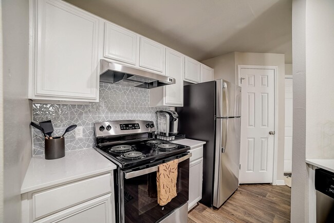 La Mirage - Apartments in San Antonio, TX | Apartments.com