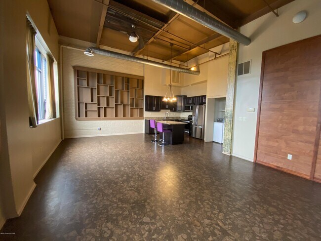 Building Photo - 900 Rutter Ave