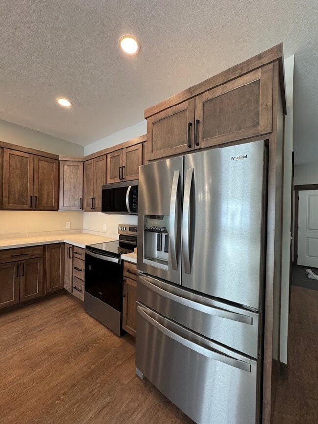 Building Photo - 628 Tree Farm Ln