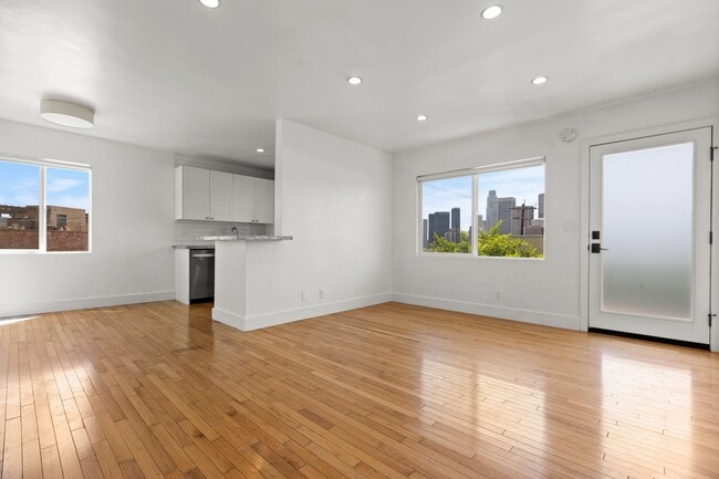 This beautifully updated 1 bed / 1 bath a... - This beautifully updated  1 bed / 1 bath a... Apartment