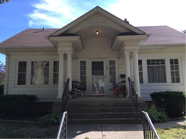 Primary Photo - 425 Preston Ave