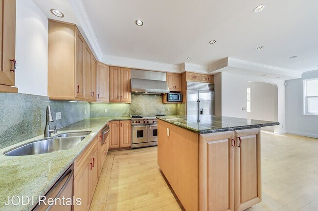 Building Photo - 4 br, 4 bath House - 41 Santa Monica Way