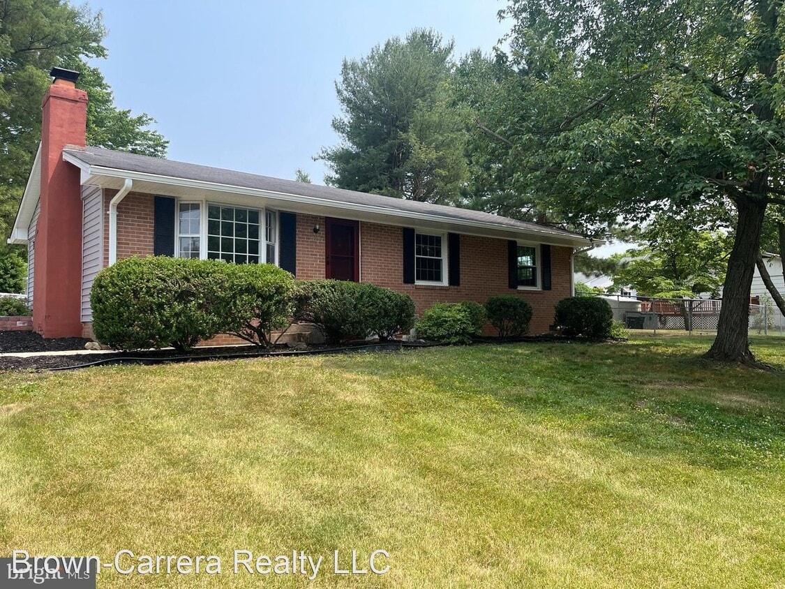 204 Morven Park Rd NW, Leesburg, VA 20176 House Rental in Leesburg