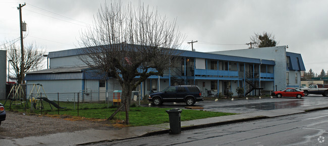 Building Photo - Waverly Lake Terrace