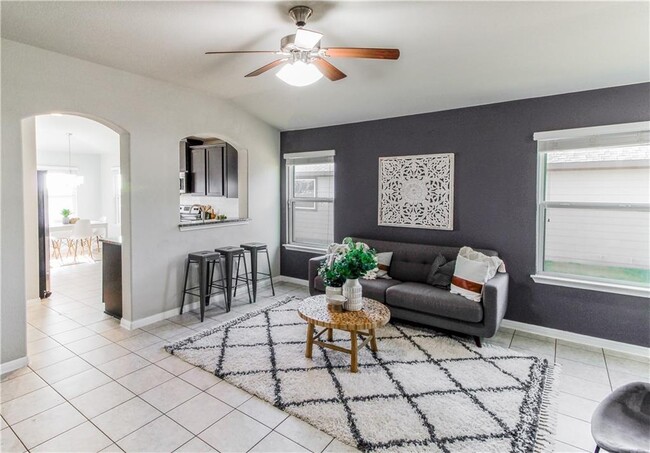 Building Photo - 18319 Bandelier Dr