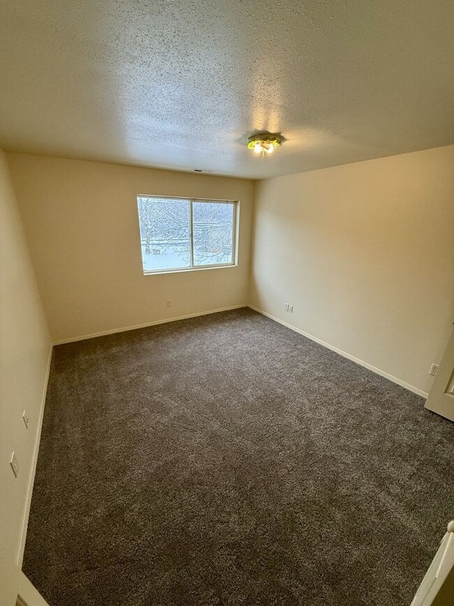 Building Photo - 1324 S 2nd St W