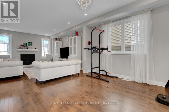 Photo du bâtiment - 279 Aquarium Ave