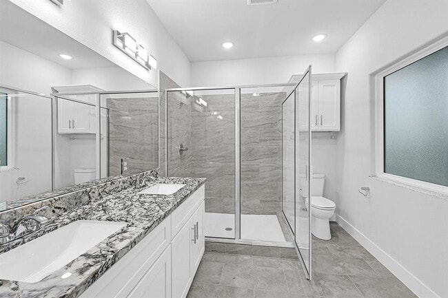Building Photo - 4675 Bellfort Ave